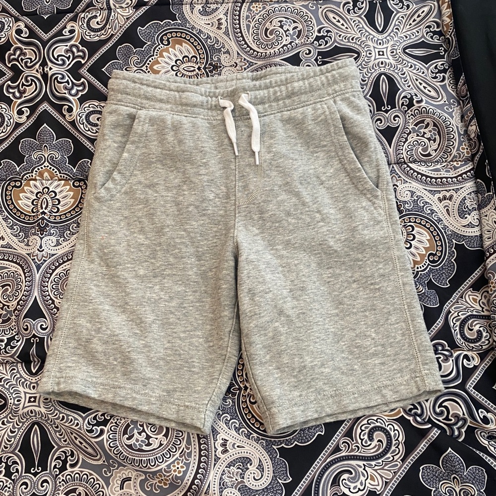 NWOT, Never worn, boys size L cotton shorts from Old Navy 💙